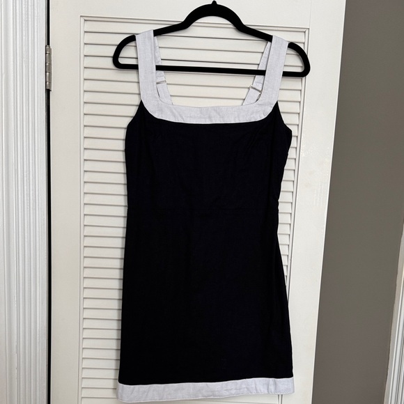 Abercrombie & Fitch Black and White Mini Dress - Picture 8 of 10